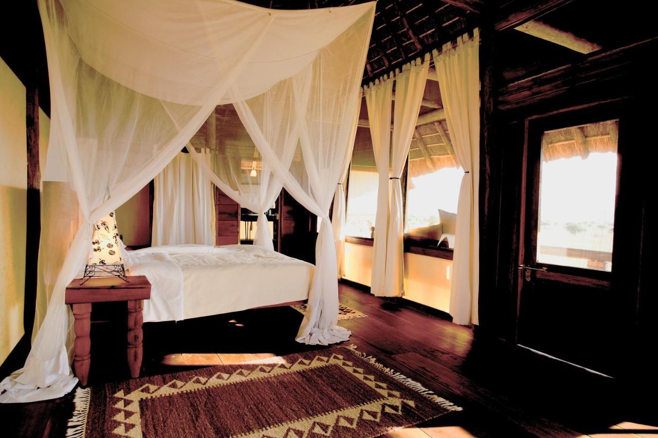 Apoka Safari Lodge Loitanit Ngoại thất bức ảnh