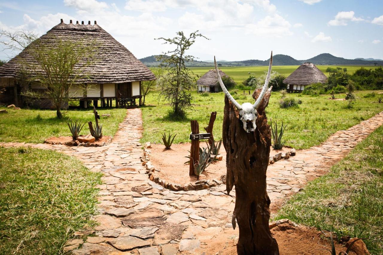 Apoka Safari Lodge Loitanit Ngoại thất bức ảnh